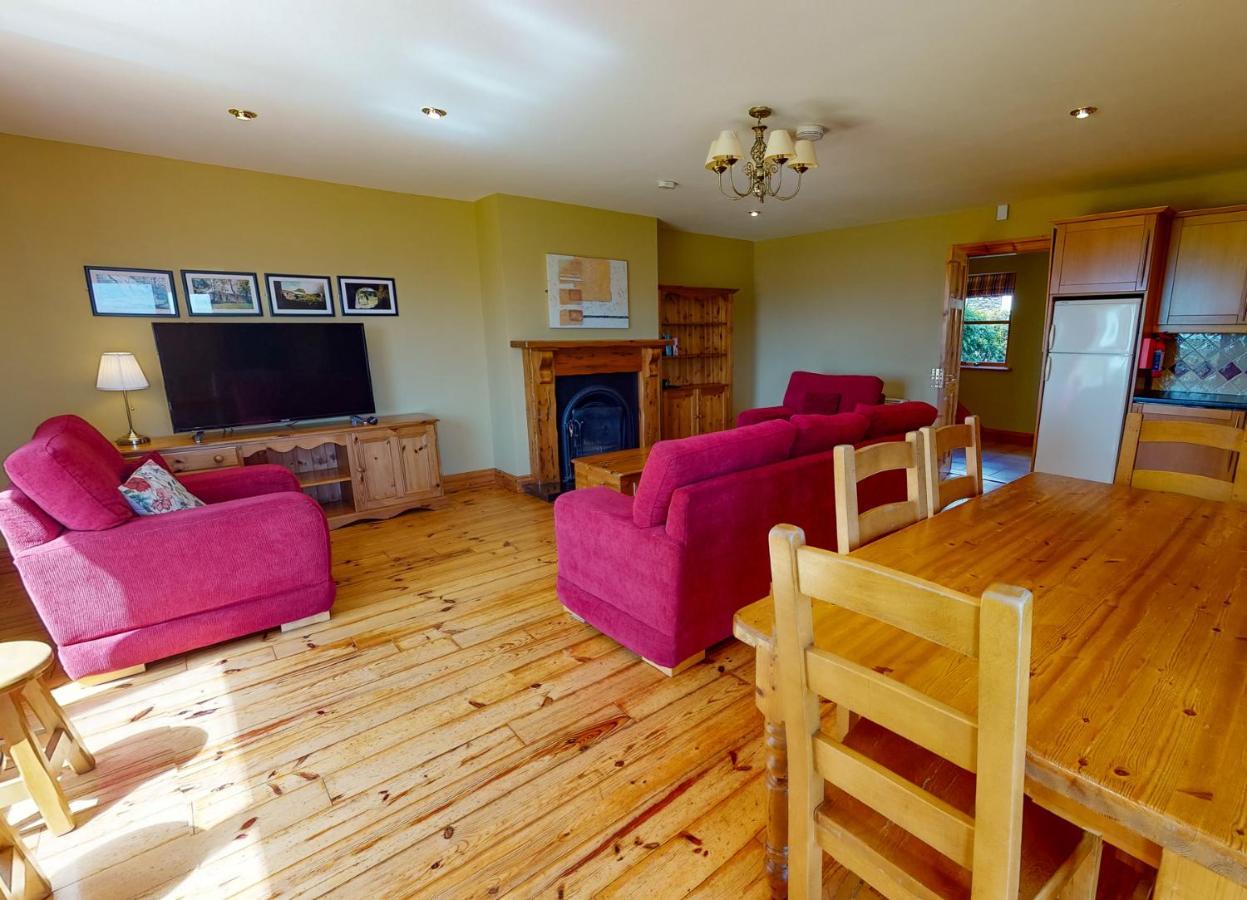 Dingle Courtyard Cottages 4 Bed By Trident Holiday Homes Dış mekan fotoğraf