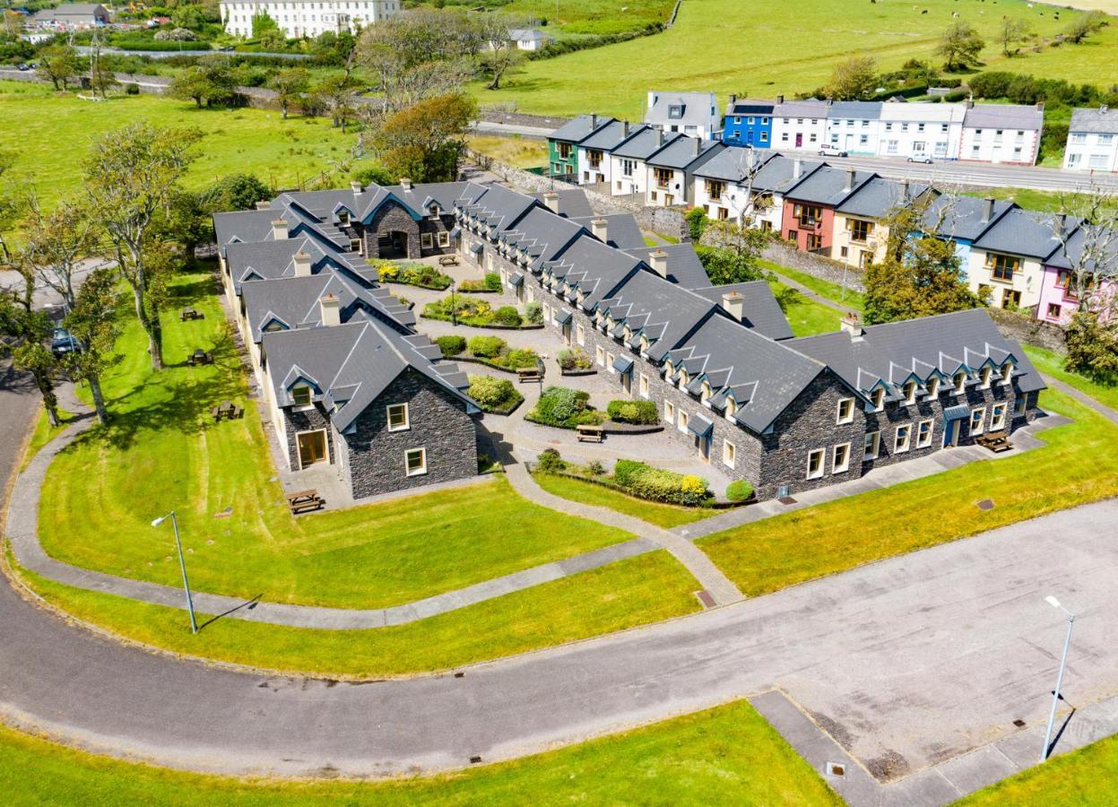Dingle Courtyard Cottages 4 Bed By Trident Holiday Homes Dış mekan fotoğraf