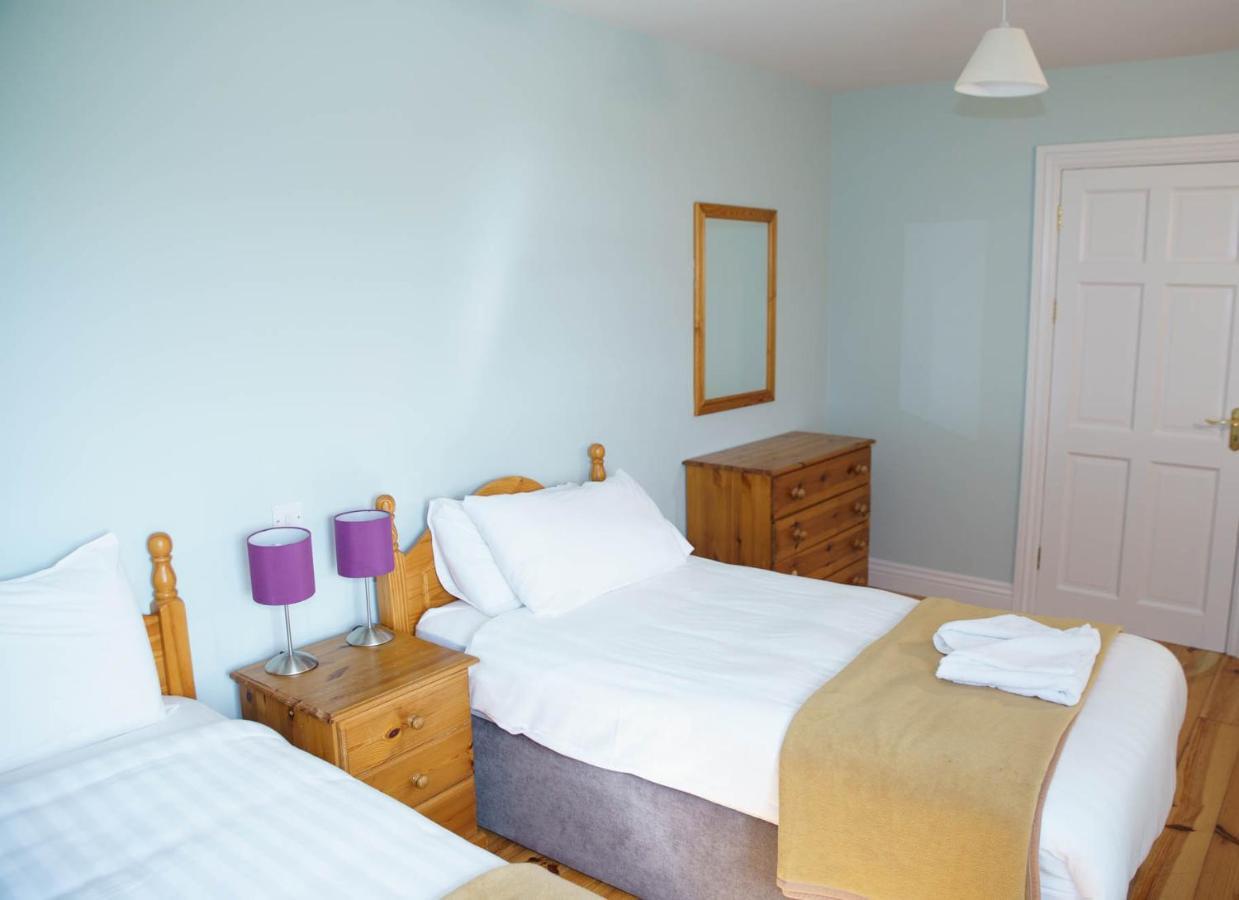Dingle Courtyard Cottages 4 Bed By Trident Holiday Homes Dış mekan fotoğraf